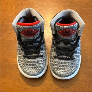 Jordan Boy Sneakers, size 7C